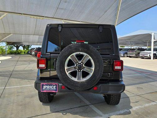 2022 Jeep Wrangler Unlimited Sahara
