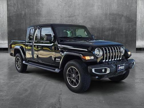 2022 Jeep Gladiator Overland