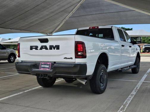 2025 RAM 2500 Tradesman Crew Cab 4x4 8' Box
