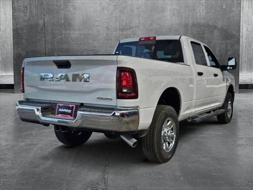 2025 RAM 2500 Tradesman Crew Cab 4x4 6'4' Box