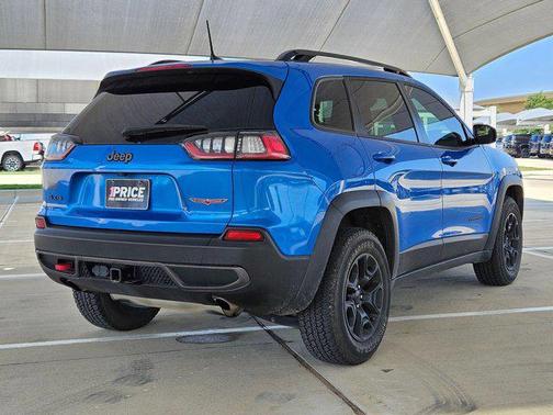 2022 Jeep Cherokee Trailhawk