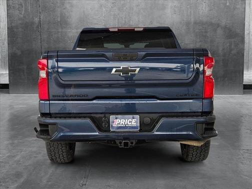 2022 Chevrolet Silverado 1500 Custom