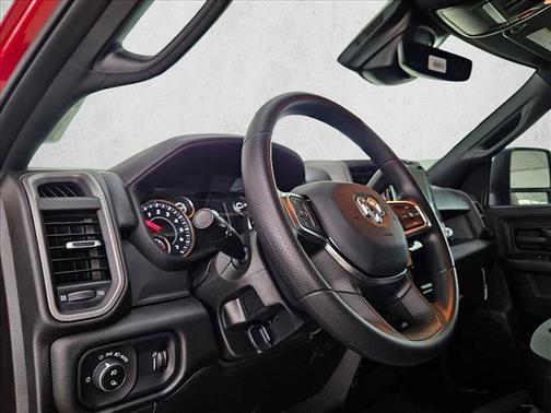 2026 RAM 2500 Tradesman Crew Cab 4x4 6'4' Box