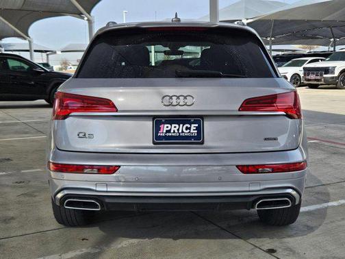 2022 Audi Q5 45 S line Premium