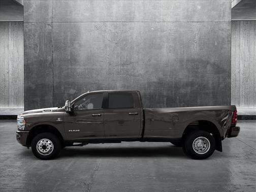 2025 RAM 3500 Big Horn Crew Cab 4x4 8' Box