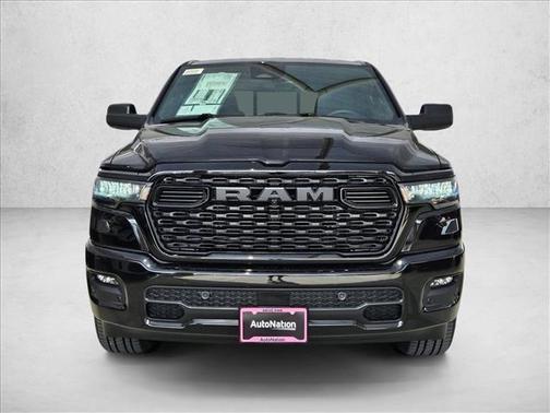 Diamond Black Crystal Pearlcoat 2026 RAM 1500 Express