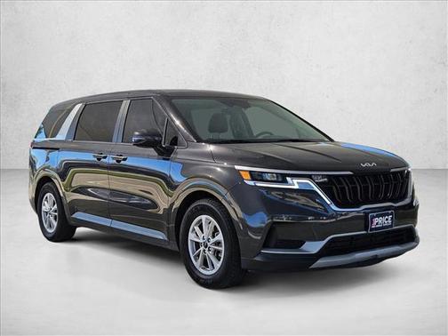 2022 Kia Carnival LX
