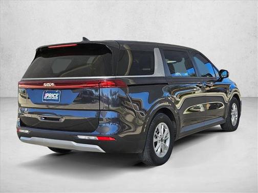 2022 Kia Carnival LX