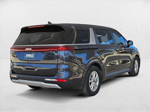 2022 Kia Carnival LX