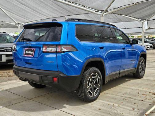 Hydro Blue Pearlcoat 2026 Jeep Cherokee Laredo 4x4
