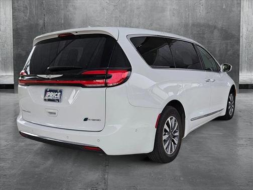 2022 Chrysler Pacifica Hybrid Limited