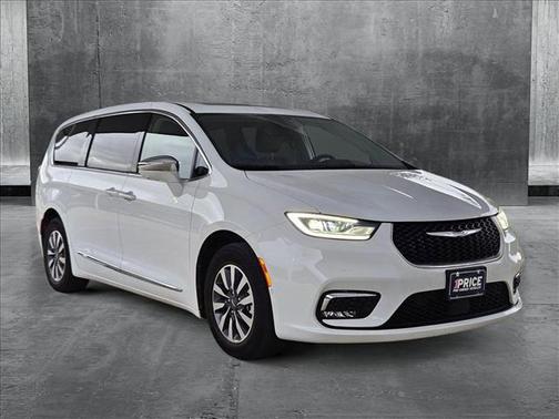 2022 Chrysler Pacifica Hybrid Limited