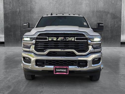 2025 RAM 3500 Tradesman Crew Cab 4x4 8' Box