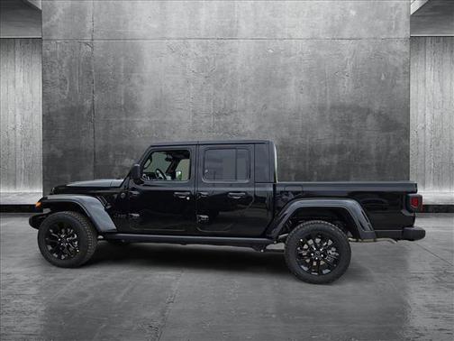 2025 Jeep Gladiator Nighthawk