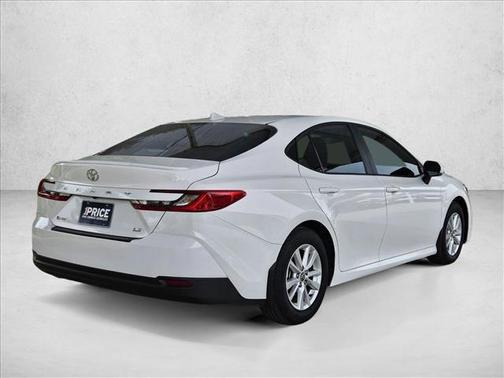 Ice Cap 2025 Toyota Camry LE