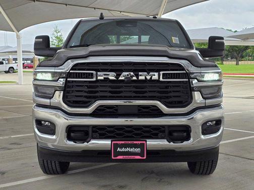 2025 RAM 2500 Tradesman Crew Cab 4x4 6'4' Box