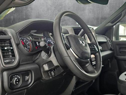 2025 RAM 2500 Tradesman Crew Cab 4x4 6'4' Box