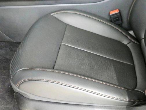 Diamond Black Crystal Pearlcoat 2026 Jeep Cherokee Limited