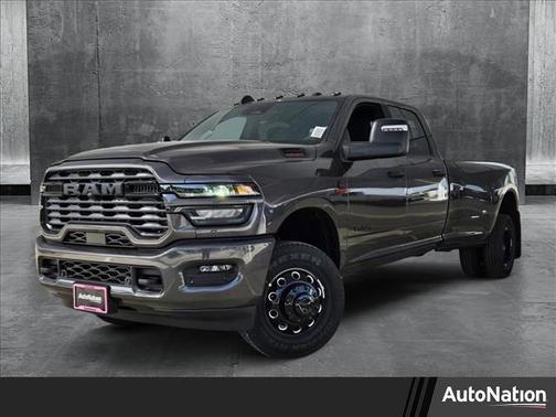 2025 RAM 3500 Big Horn Crew Cab 4x4 8' Box