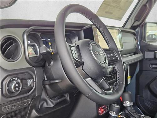 2025 Jeep Gladiator Mojave X