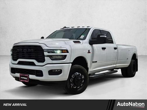 Bright White Clearcoat 2026 RAM 3500 Lone Star Crew Cab 4x4 8' Box