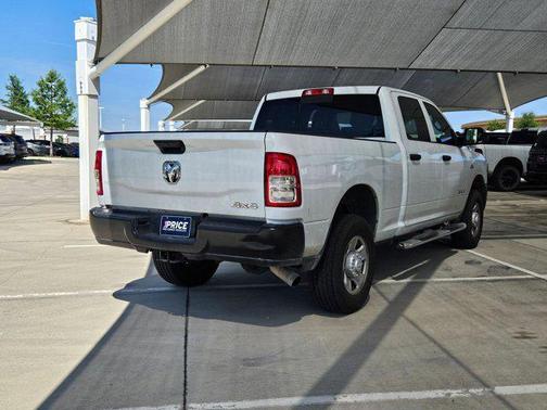 2022 RAM 3500 Tradesman Crew Cab 4x4 6'4' Box