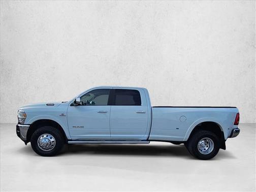 2022 RAM 3500 Laramie Crew Cab 4x4 8' Box