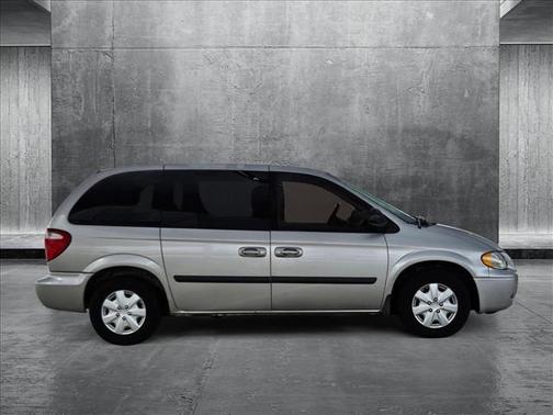 2006 Chrysler Town & Country Base