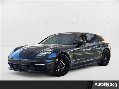 2018 Porsche Panamera 4