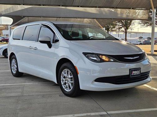 2018 Chrysler Pacifica LX