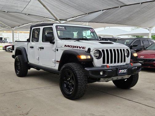 Bright White Clearcoat 2023 Jeep Gladiator Mojave 4x4