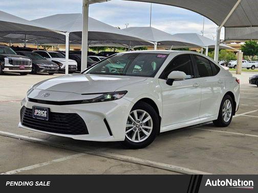 Ice Cap 2025 Toyota Camry LE