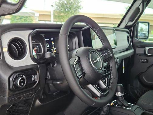 2025 Jeep Gladiator Willys