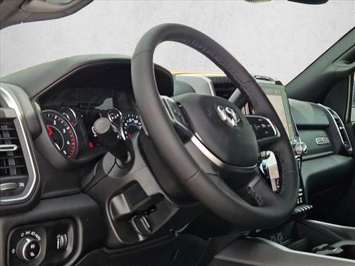 2025 RAM 2500 Lone Star Crew Cab 4x4 6'4' Box