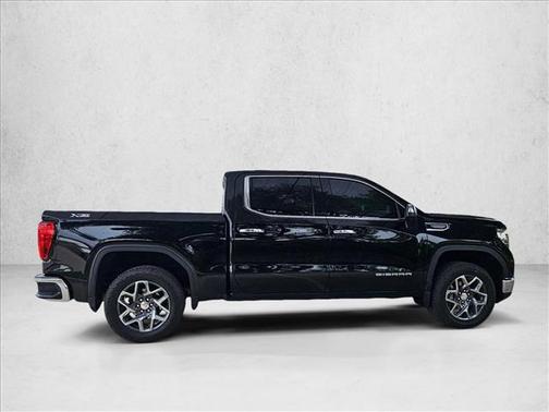 Onyx Black 2023 GMC Sierra 1500 SLT