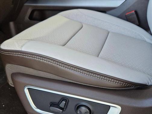 Granite Crystal Metallic Clearcoat 2026 RAM 1500 Laramie