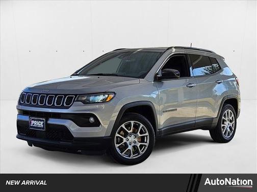 2023 Jeep Compass Latitude Lux