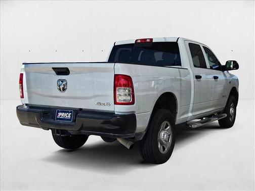 2022 RAM 3500 Tradesman Crew Cab 4x4 6'4' Box