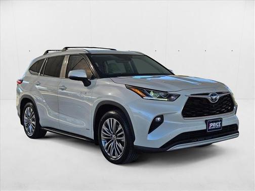 2021 Toyota Highlander Hybrid Platinum