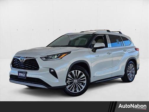 2021 Toyota Highlander Hybrid Platinum