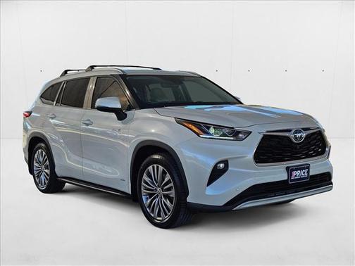 2021 Toyota Highlander Hybrid Platinum
