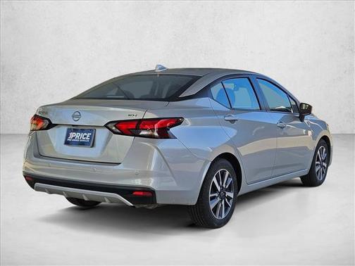 Brilliant Silver Metallic 2024 Nissan Versa 1.6 SV