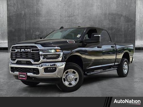2025 RAM 2500 Tradesman Crew Cab 4x4 6'4' Box