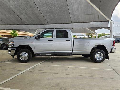 Silver Zynith 2026 RAM 3500 Tradesman Crew Cab 4x4 8' Box