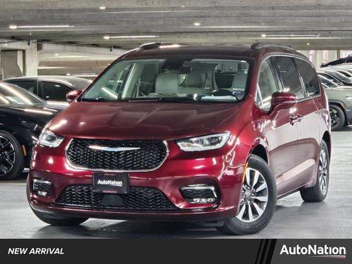 2021 Chrysler Pacifica Hybrid Touring L