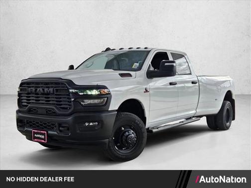 Bright White Clearcoat 2026 RAM 3500 Tradesman Crew Cab 4x4 8' Box