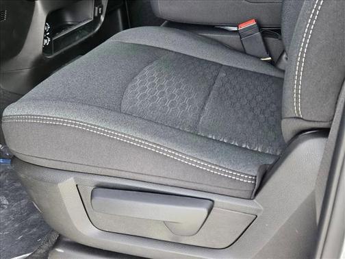 2026 RAM 3500 Tradesman Crew Cab 4x4 8' Box