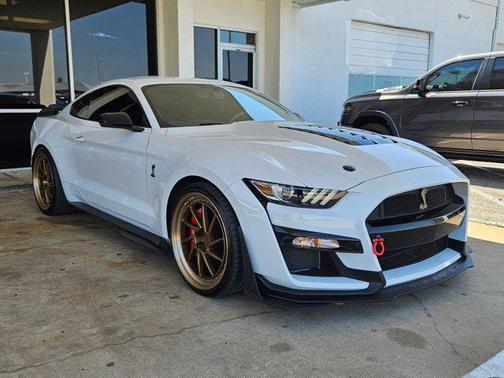 2021 Ford Shelby GT500 Base