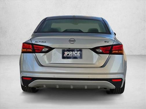 Brilliant Silver Metallic 2024 Nissan Altima 2.5 SV