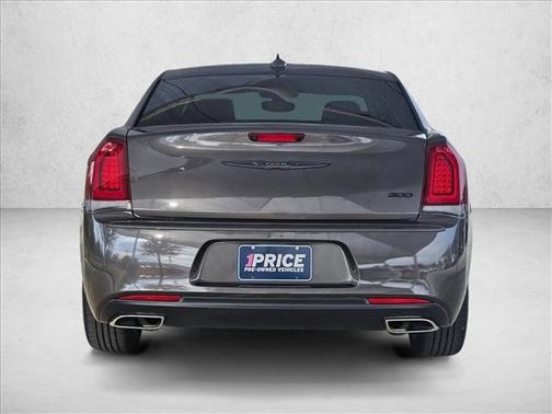 2023 Chrysler 300 Touring